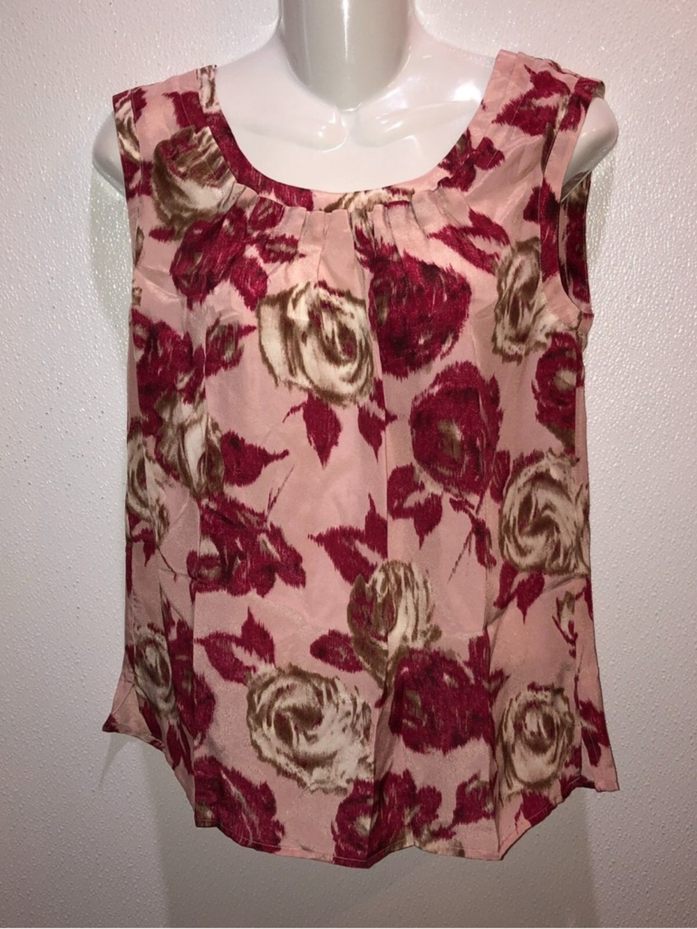 Sleeveless Pink Cottage Rose Print Top 100% silk